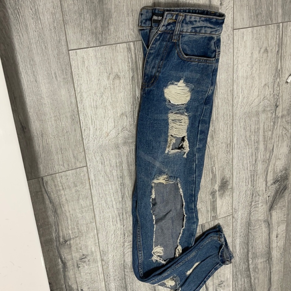Ripped jeans